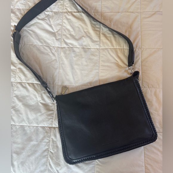 The Famous Large Crossbody - Picture 5 of 12